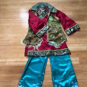 Disney Store Elizabeth Swann Pirates Costume